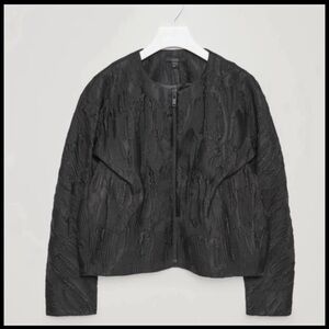 𝙲𝙾𝚂 Light weigh textured bomber jacket in Black Size 4